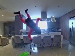 voyeurcam-casa-salsa-fishtank
