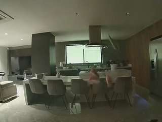 voyeurcam-casa-salsa-fishtank