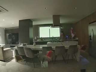 voyeurcam-casa-salsa-fishtank