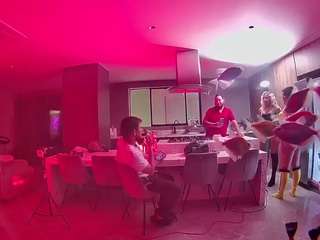 voyeurcam-casa-salsa-fishtank