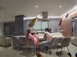 voyeurcam-casa-salsa-fishtank