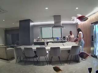 voyeurcam-casa-salsa-fishtank