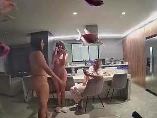 voyeurcam-casa-salsa-fishtank