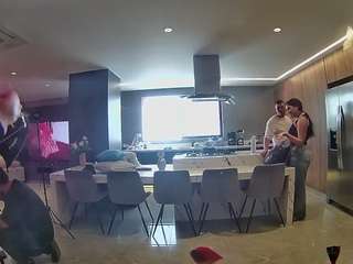 voyeurcam-casa-salsa-fishtank