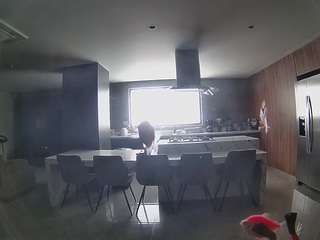 voyeurcam-casa-salsa-fishtank