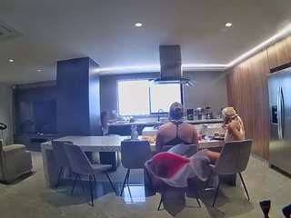 voyeurcam-casa-salsa-fishtank
