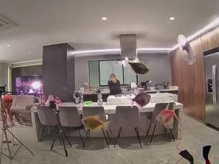 voyeurcam-casa-salsa-fishtank