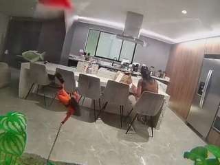 voyeurcam-casa-salsa-fishtank