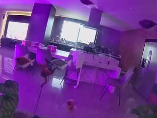 voyeurcam-casa-salsa-fishtank