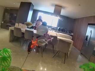 voyeurcam-casa-salsa-fishtank