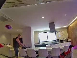 voyeurcam-casa-salsa-fishtank