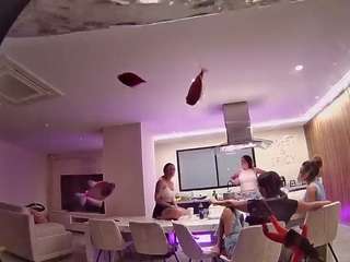 voyeurcam-casa-salsa-fishtank