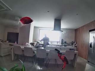voyeurcam-casa-salsa-fishtank webcam model