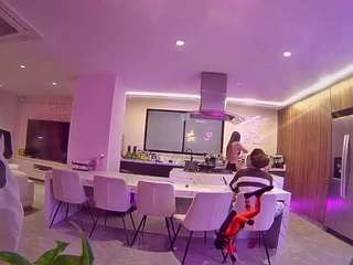voyeurcam-casa-salsa-fishtank