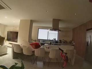 Dieses Model ist jetzt live. voyeurcam-casa-salsa-fishtank