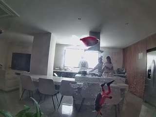 voyeurcam-casa-salsa-fishtank