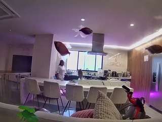 voyeurcam-casa-salsa-fishtank webcam model