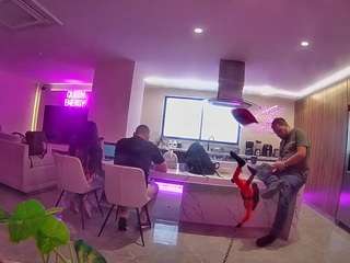 voyeurcam-casa-salsa-fishtank
