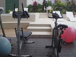 voyeurcam-casa-salsa-gym-bike