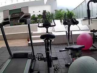 Pornografia En La Casa camsoda voyeurcam-casa-salsa-gym-bike