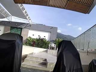 voyeurcam-casa-salsa-gym-bike