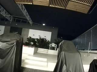 voyeurcam-casa-salsa-gym-bike
