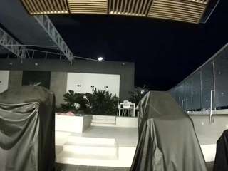 voyeurcam-casa-salsa-gym-bike