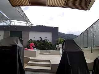 voyeurcam-casa-salsa-gym-bike