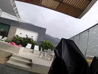 voyeurcam-casa-salsa-gym-bike