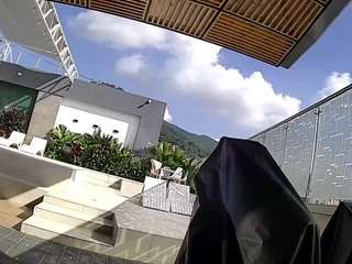 voyeurcam-casa-salsa-gym-bike