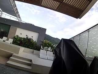 voyeurcam-casa-salsa-gym-bike