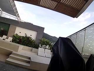 voyeurcam-casa-salsa-gym-bike