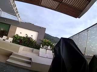 voyeurcam-casa-salsa-gym-bike