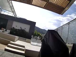 voyeurcam-casa-salsa-gym-bike