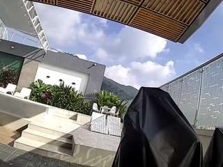 voyeurcam-casa-salsa-gym-bike