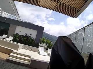 voyeurcam-casa-salsa-gym-bike