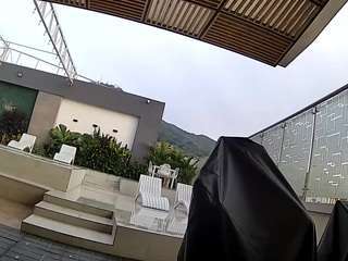 voyeurcam-casa-salsa-gym-bike