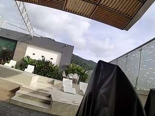 voyeurcam-casa-salsa-gym-bike