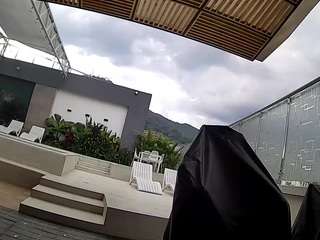 voyeurcam-casa-salsa-gym-bike