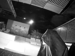 voyeurcam-casa-salsa-gym-bike