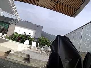 voyeurcam-casa-salsa-gym-bike