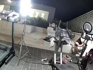 voyeurcam-casa-salsa-gym-bike