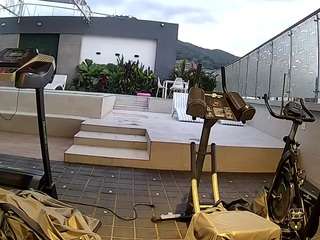 voyeurcam-casa-salsa-gym-bike