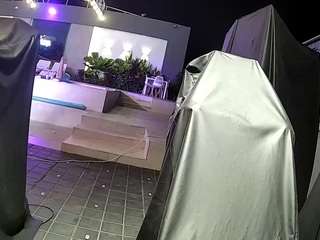 voyeurcam-casa-salsa-gym-bike