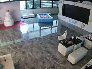 voyeurcam-casa-salsa-gym-bike