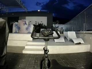 voyeurcam-casa-salsa-gym-bike