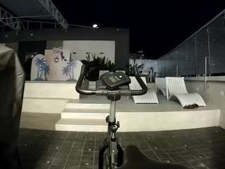 voyeurcam-casa-salsa-gym-bike
