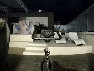 voyeurcam-casa-salsa-gym-bike
