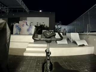 voyeurcam-casa-salsa-gym-bike