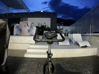 voyeurcam-casa-salsa-gym-bike